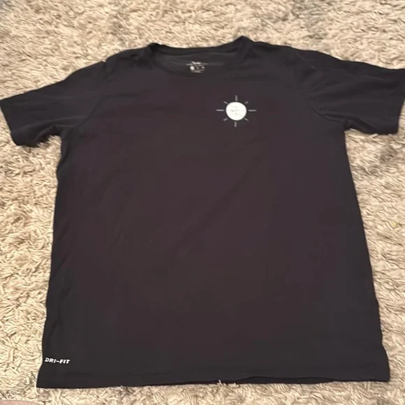 Nike dri-fit XL kids basketball shirt - Picture 1 of 3